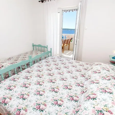 Apartment Ljiljana