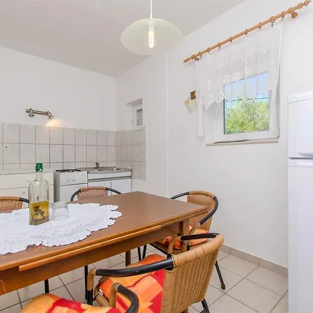 Ljiljana Apartment
